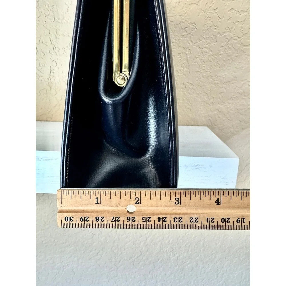 VINTAGE I. MAGNIN & CO. NAVY BLUE LEATHER TOP HANDLE FRAME‎ HANDBAG PURSE